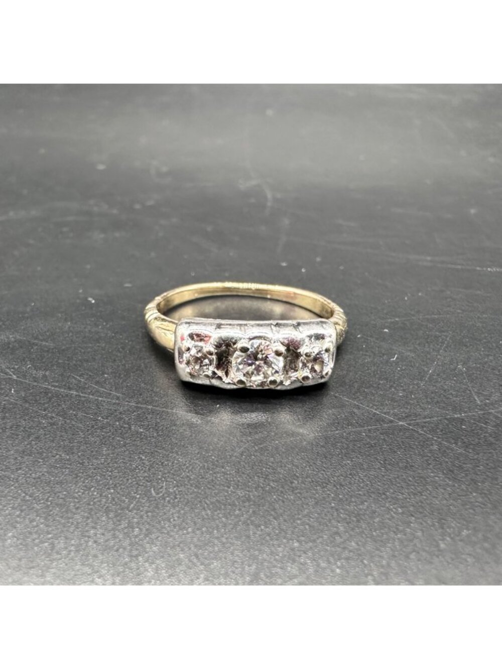 Vintage Three Stone Diamond Ring 14K Gold Elegant Jewelry Engagement Size 6.75 - Picture 5 of 14